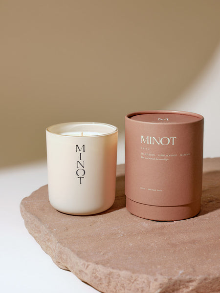 工芸品  egg MAUVE MUNA Luna Candle | Sandalwood & Jasmine Scented Candle — MINOT